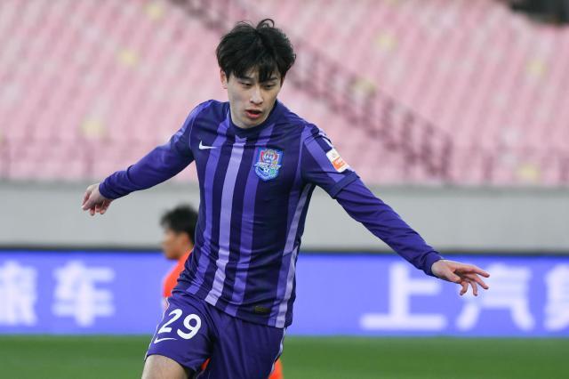 问鼎娱乐-【中超】洛卡迪亚破门巴顿救主 津门虎1比1沧州雄狮